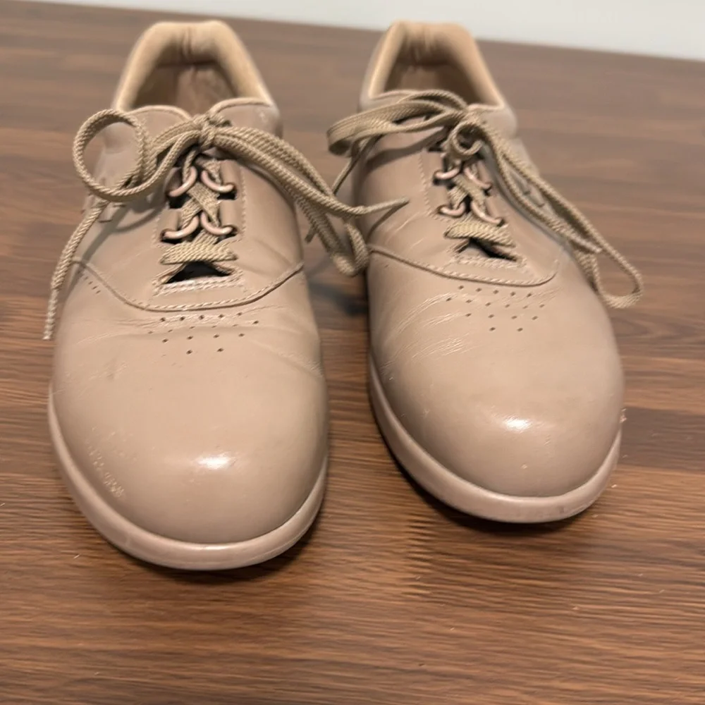 SAS‎ Shoes Womens Sz 10N Free Time Walking Comfort Sneakers Tripad Leather Beige